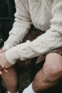 ANTIQUE CABLE KNIT SWEATER