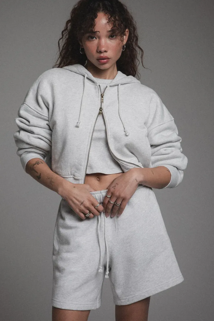 BABYDOLL CROP ZIP HOODIE