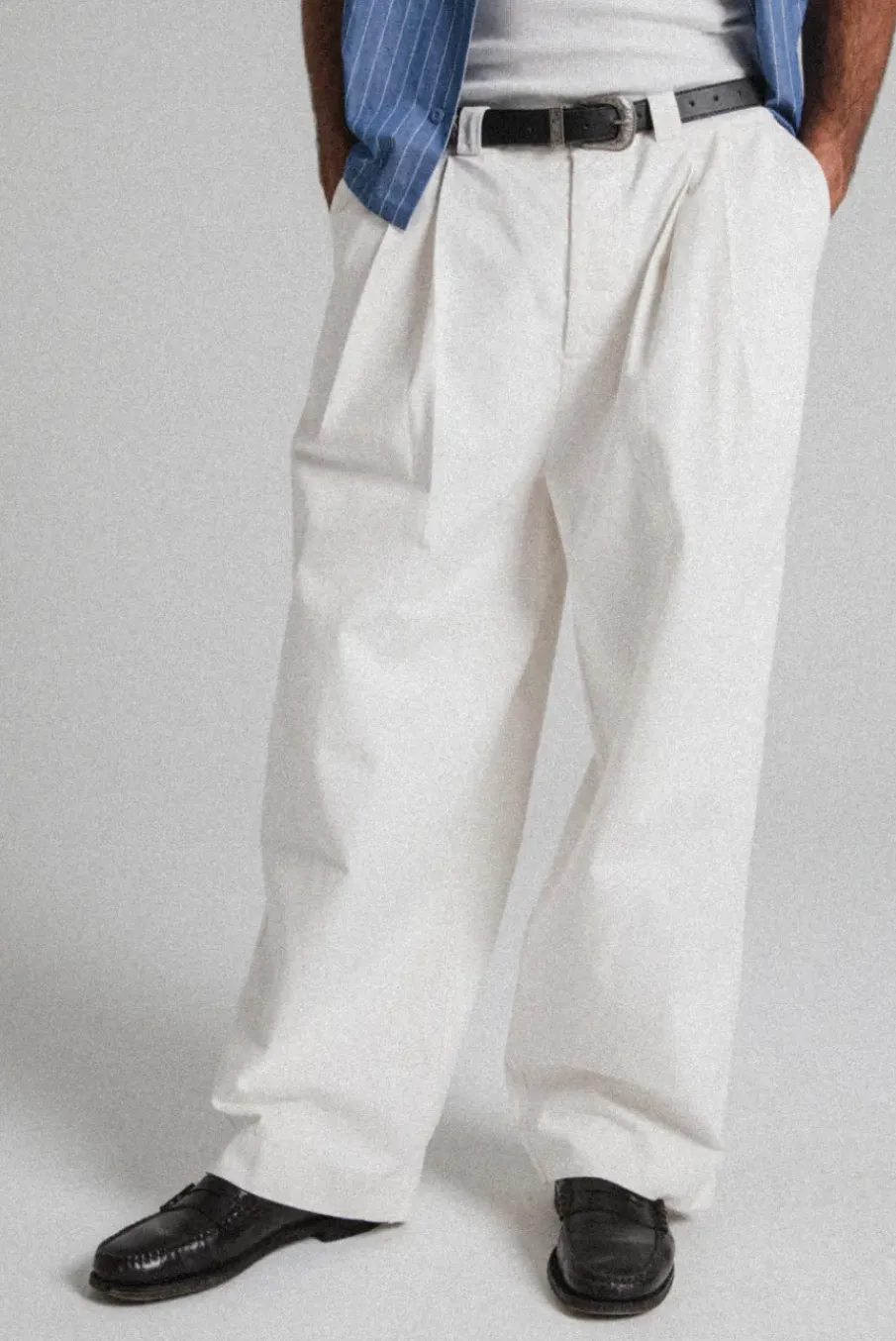 BIG PLEATS CHINO PANT