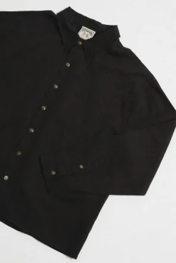 CLASSIC BUTTON UP