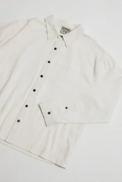 CLASSIC BUTTON UP