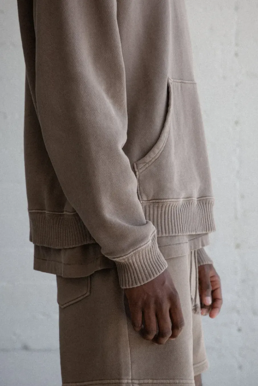 CORE HOODIE