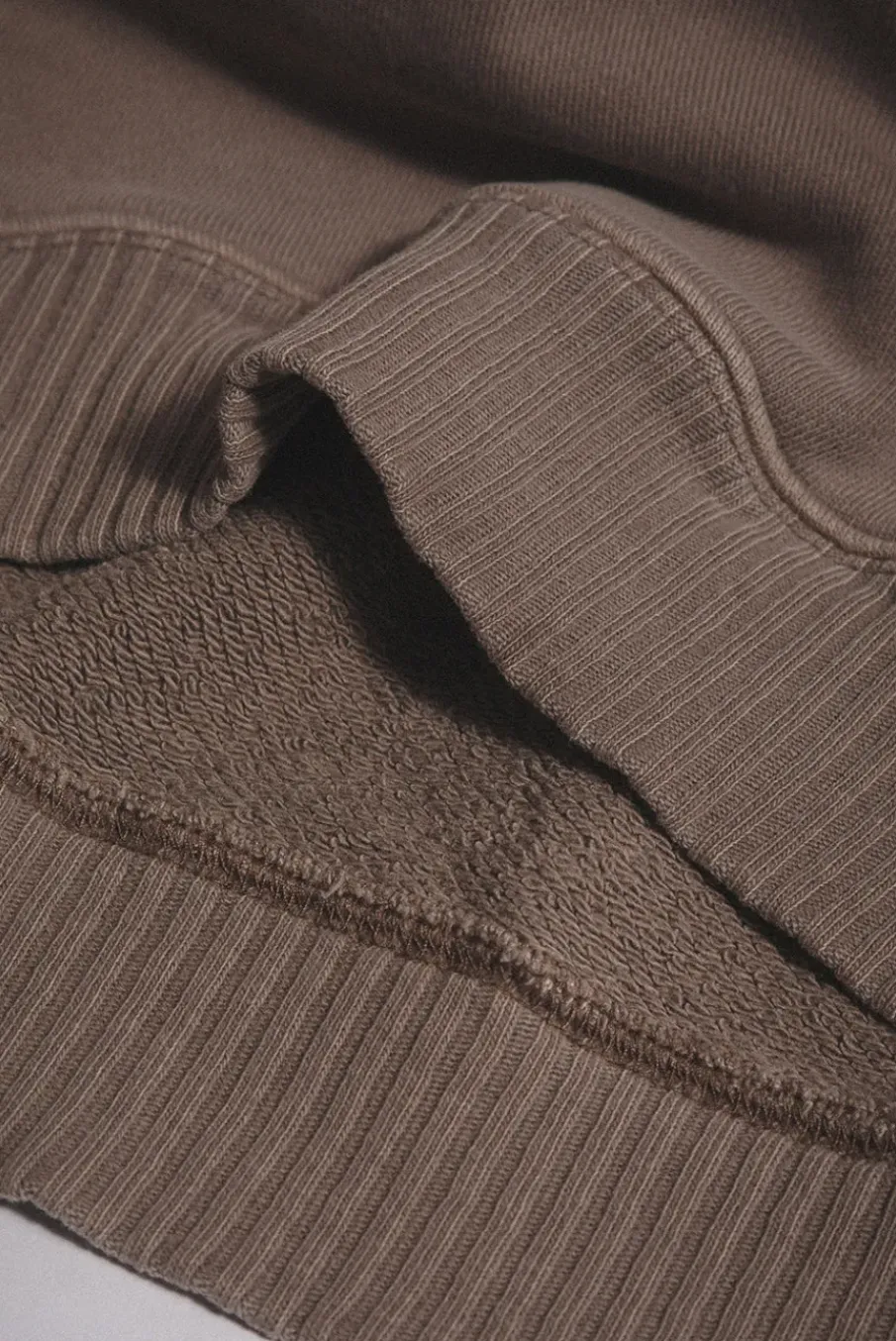 CORE HOODIE