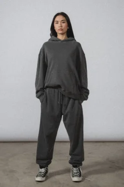 CORE HOODIE