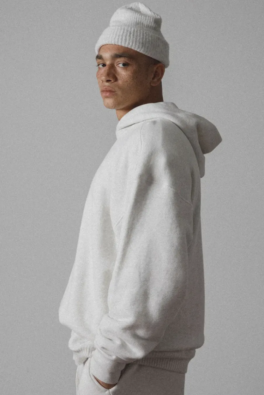 CORE HOODIE