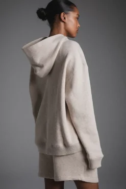 CORE HOODIE