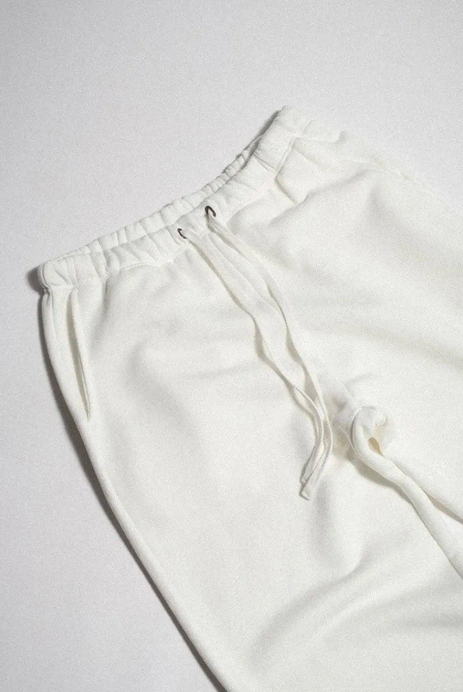 CORE STRAIGHT LEG SWEATPANT
