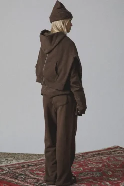 CORE STRAIGHT LEG SWEATPANT