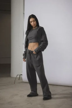 CORE STRAIGHT LEG SWEATPANT