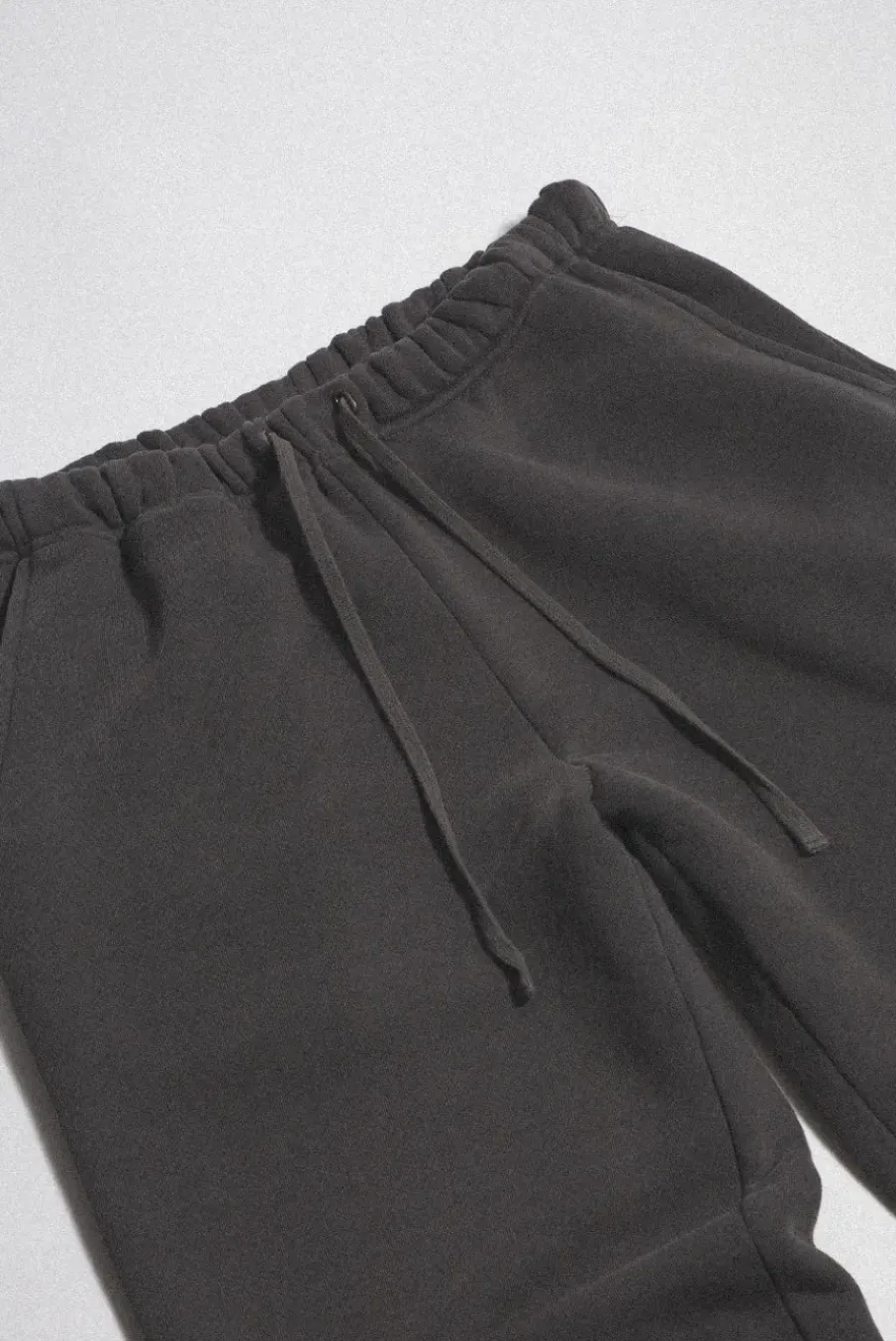 CORE STRAIGHT LEG SWEATPANT