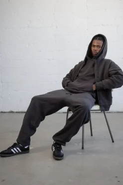 CORE SWEATPANT