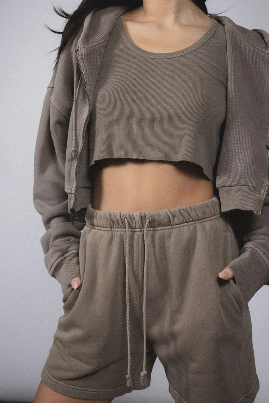 CORE SWEATSHORT