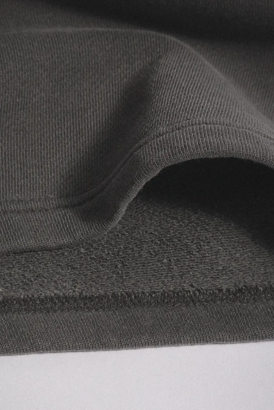 CORE SWEATSHORT