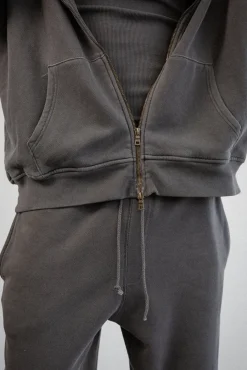 CORE ZIP HOODIE