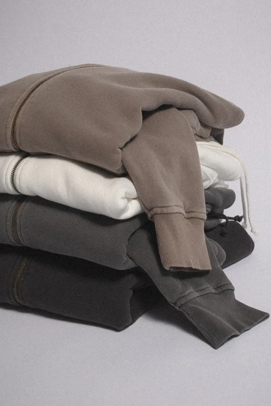 CORE ZIP HOODIE