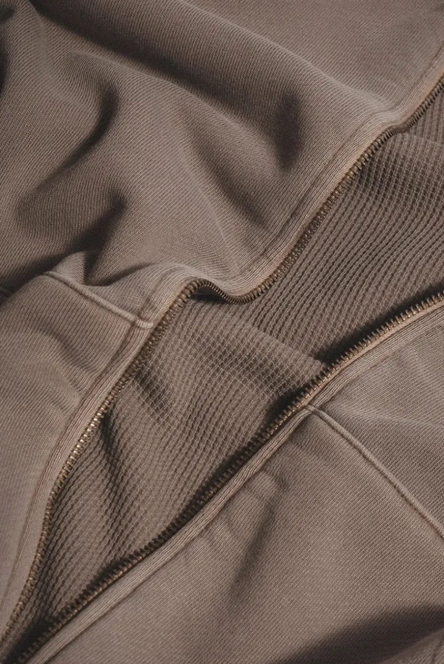 CORE ZIP HOODIE