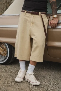 EVERYDAY SHORT
