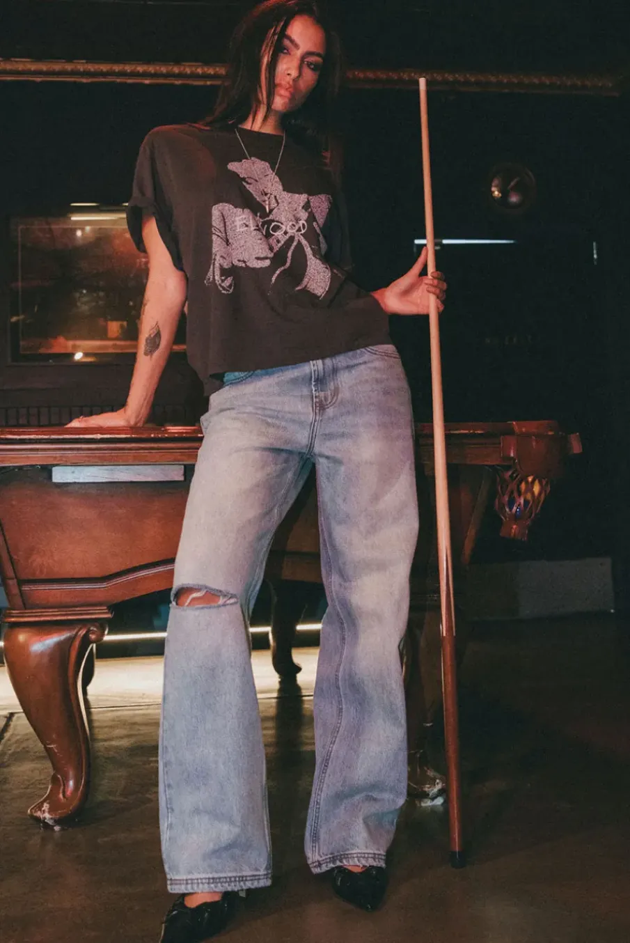 GRAPHIC TINY TEE