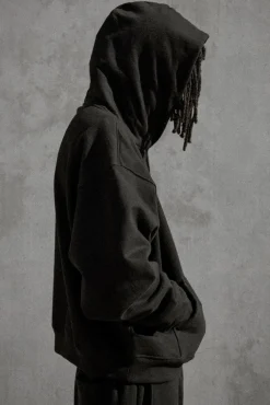 HEAVYWEIGHT HOODIE