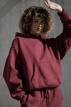 HEAVYWEIGHT HOODIE