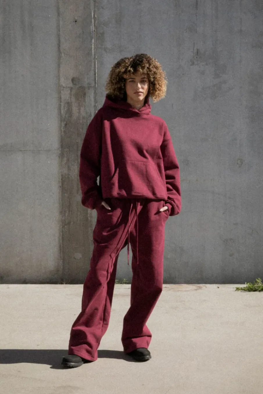 HEAVYWEIGHT HOODIE