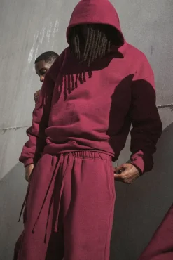HEAVYWEIGHT HOODIE