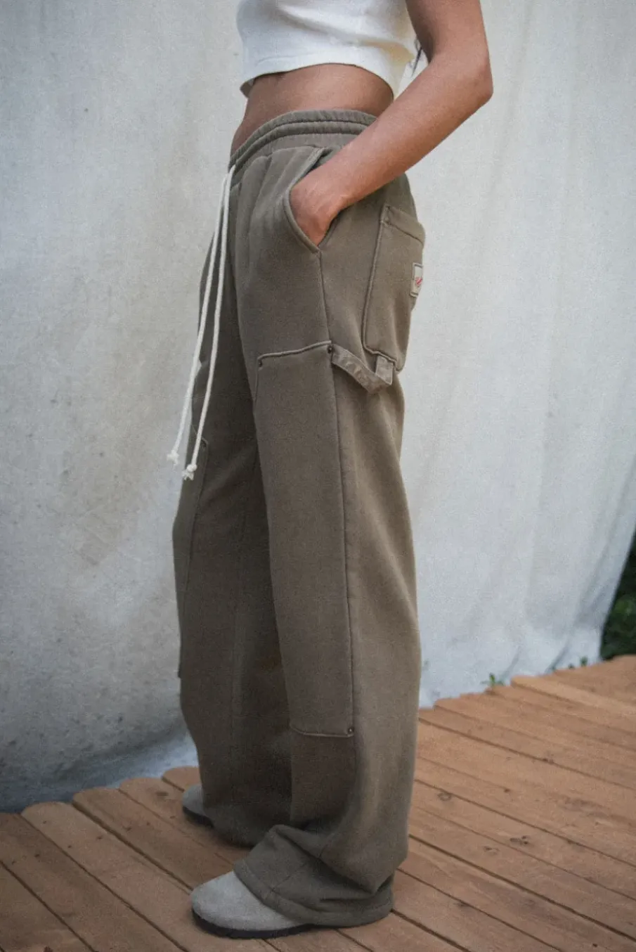 INDUSTRY SWEATPANT