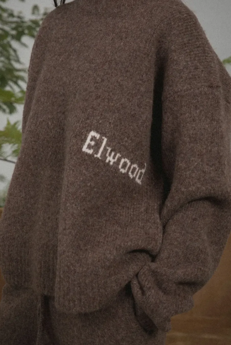 KNIT CREWNECK SWEATER