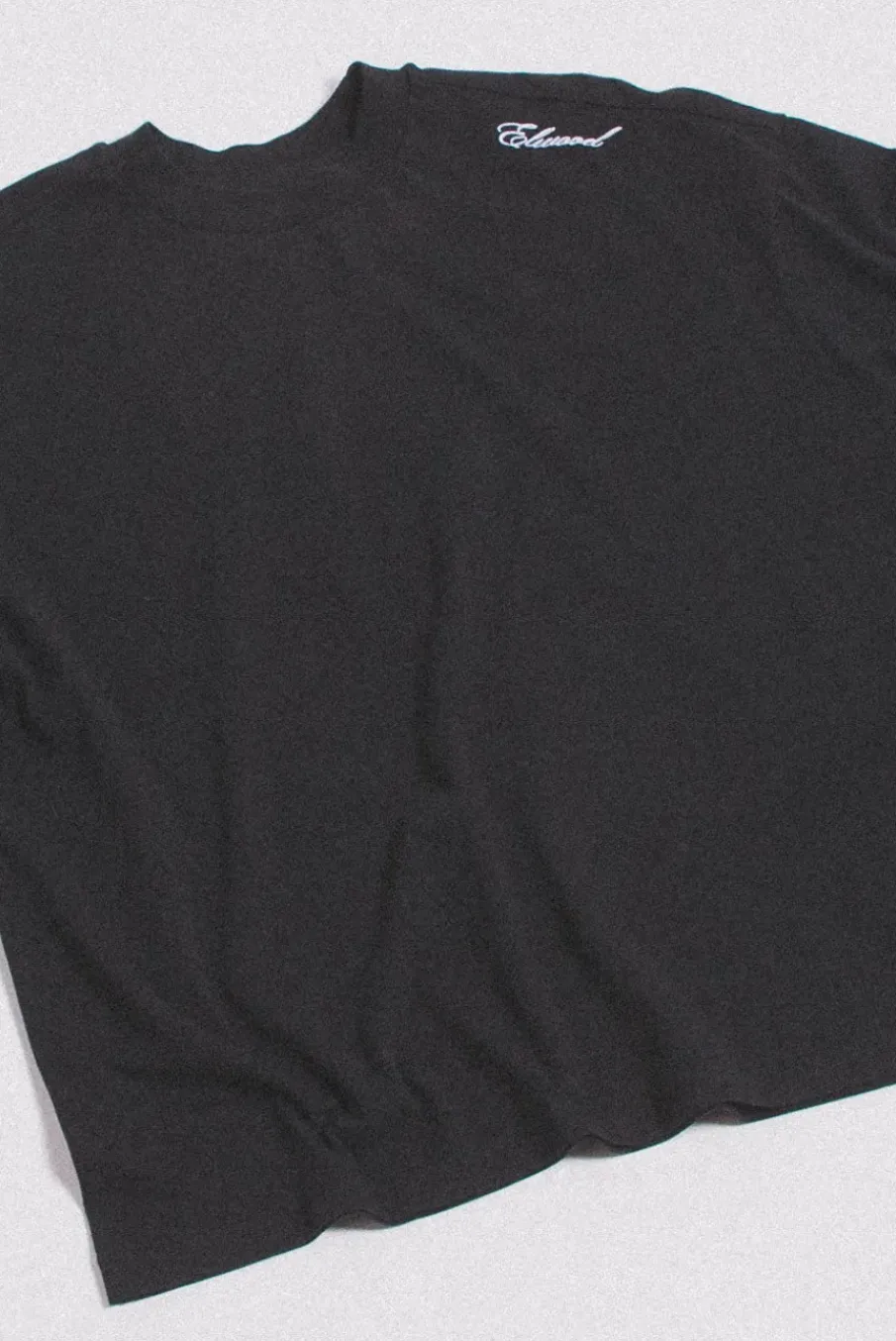 MOCK NECK TEE