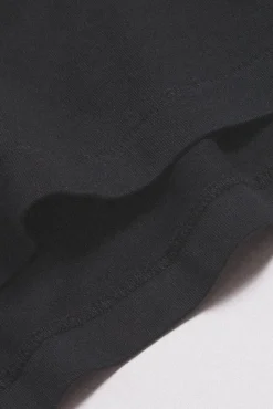 MOCK NECK TEE