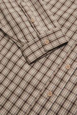 ROLLING HILLS BUTTON UP