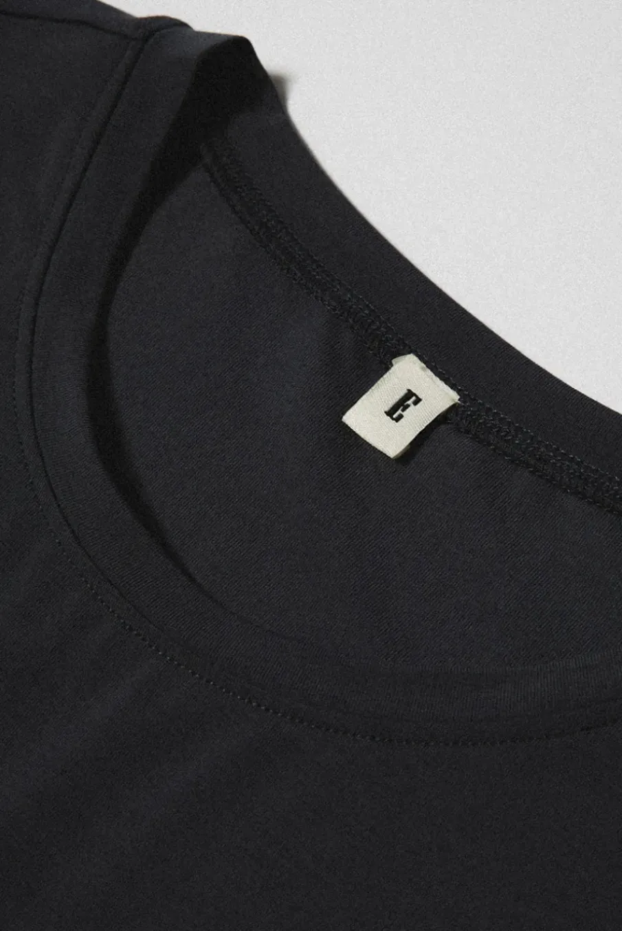SHORT SLEEVE TORSO TEE
