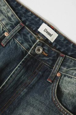 STRAIGHT LEG DENIM PANT