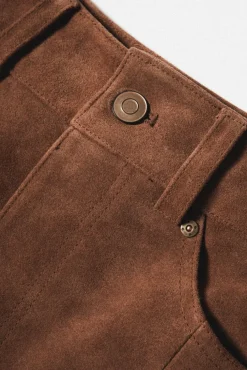 SUEDE EVERYDAY SHORT