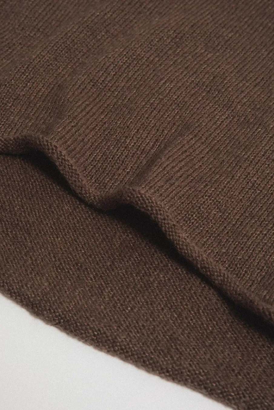 SUNDAY SWEATER