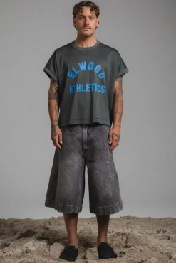 TRAPEZOID SHORT