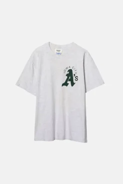 VINTAGE IOWA CITY A'S TEE - L